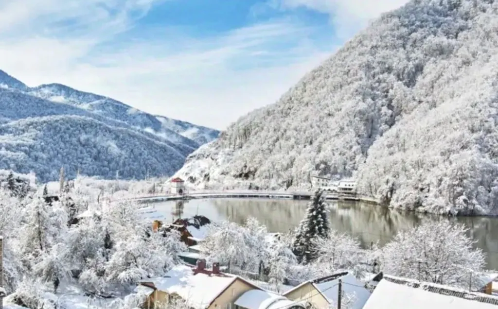 Чудесная квартира с видом на озеро и горы