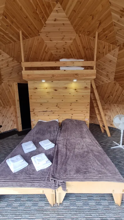 Семейный отдых в долине гор Алтая