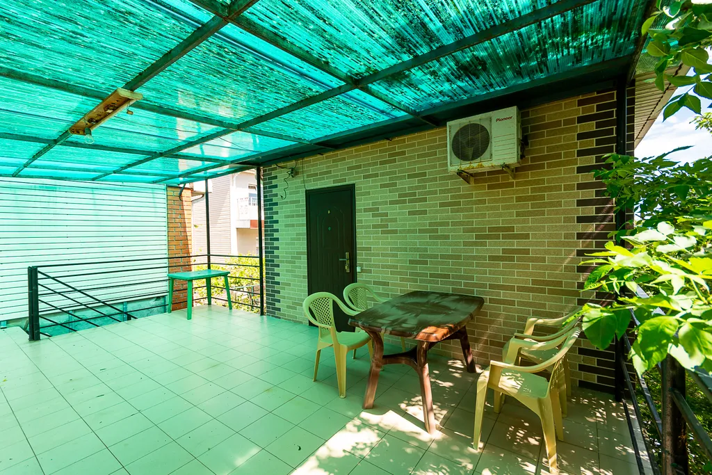 Четырёхместный номер с удобствами, парковка в подарок