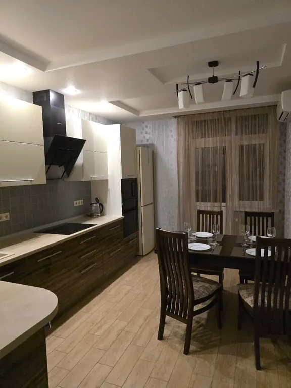 Квартира возле парка "Краснодар" (2-х комнатная)