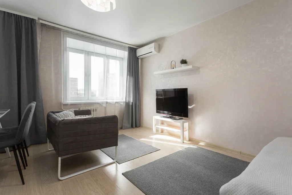 Чистая уютная студия в центре. Заселение до 23-00 ч