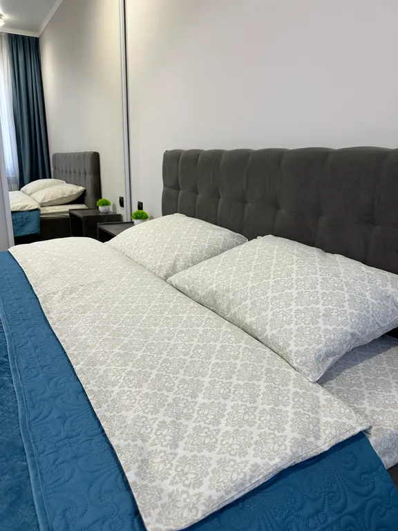 Квартира  с двумя раздельными комнатами, у подножья горы.