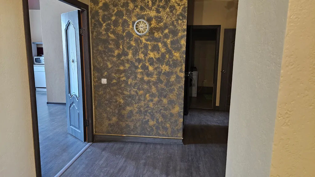 Квартира Квартира Просторная 3-комнатная в центре рядом с красивым парком — Екатеринбург