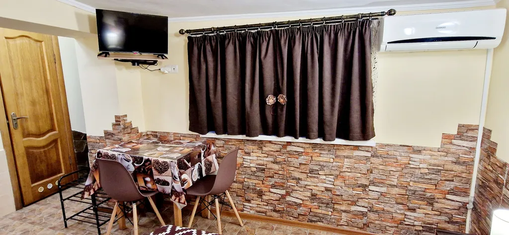 Домик-студия с двориком