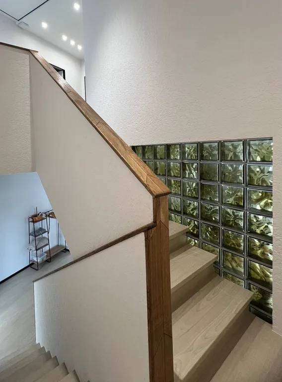 Новый стильный дом с видом на море