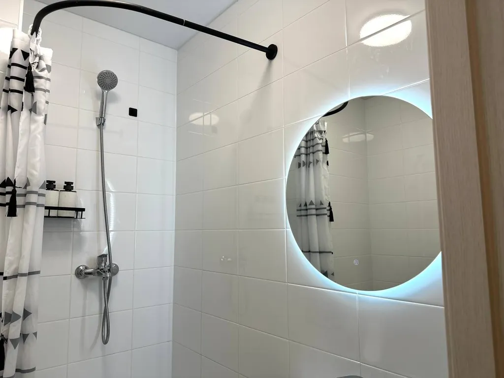 Просторна студия на 4 человека