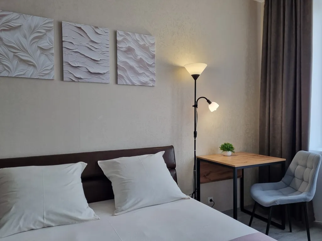 Просторная уютная квартира с местом на отапливаемой парковке — аренда посуточно в Энгельс