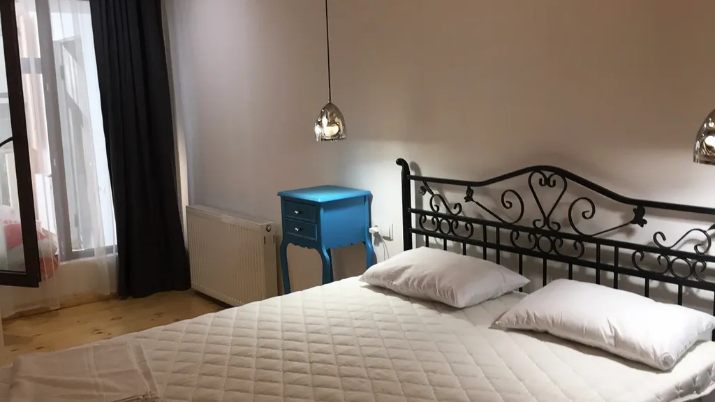 Уютная квартира рядом Руставели