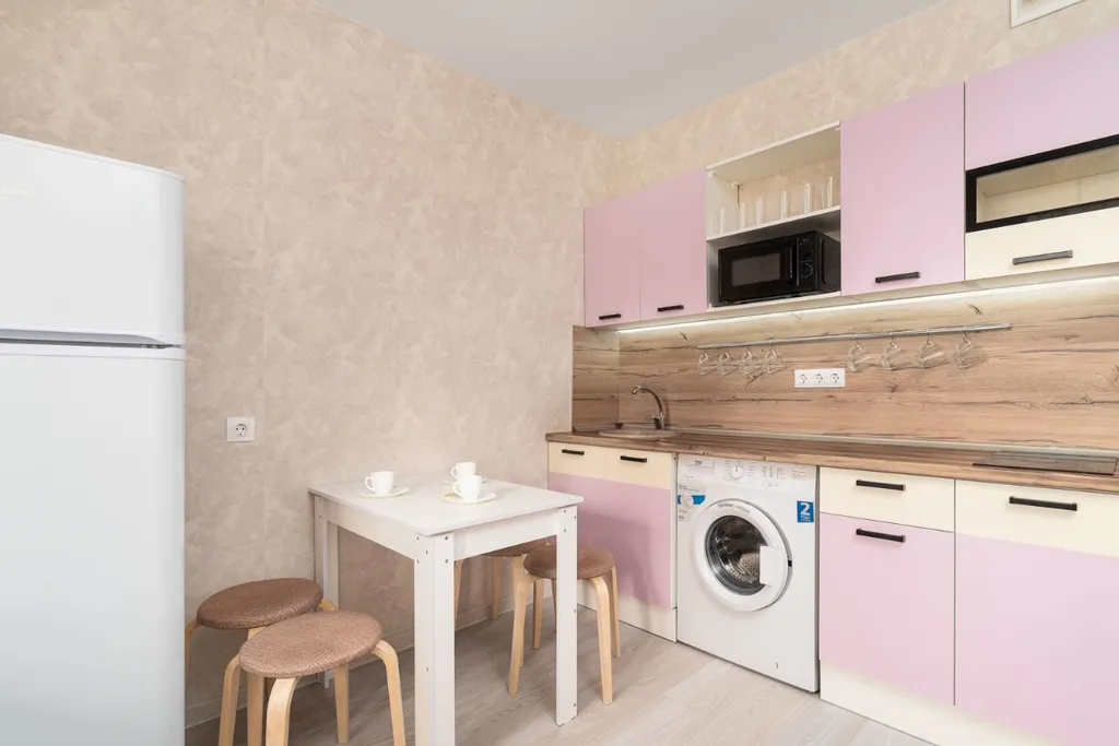 Квартира Квартира Евротрешка с витражным остеклением — Краснодар