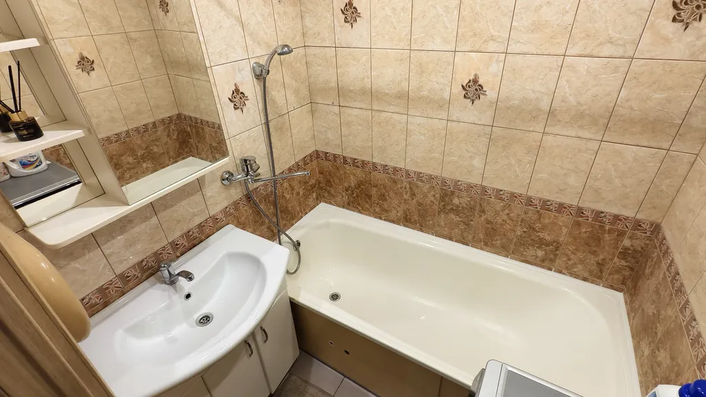 Новая 2-ух-комнатная квартира с хорошим расположением