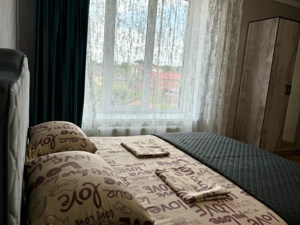 Квартира с прекрасным видом из окон, аэропорт в 5 минутах