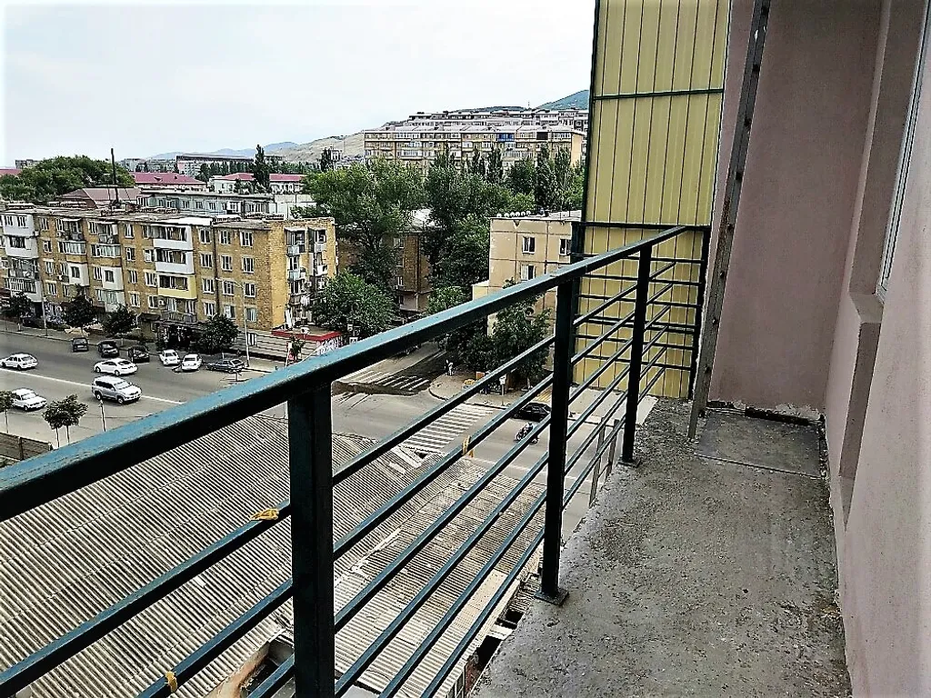 Квартира 2-комнатная Квартира — Махачкала