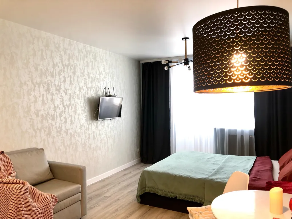 Новая квартира возле ТЦ Изумрудный город