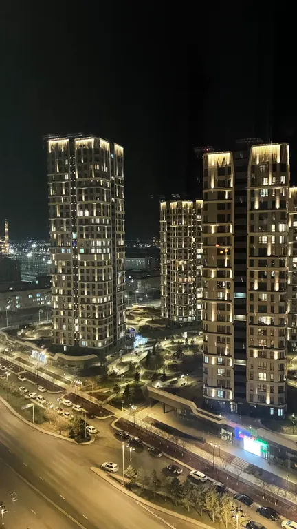 ЖК Арай Тауерс с видом на проспект