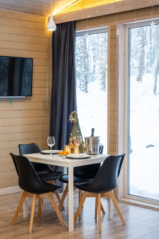 Дом с видом на лес