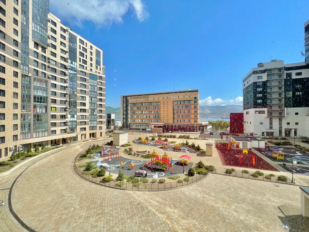 Стильная квартира на набережной