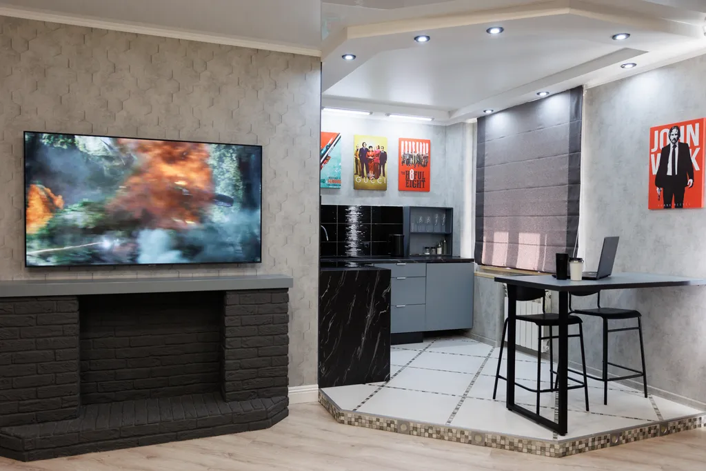 Киностудия - свежая студия с 65" Smart-TV