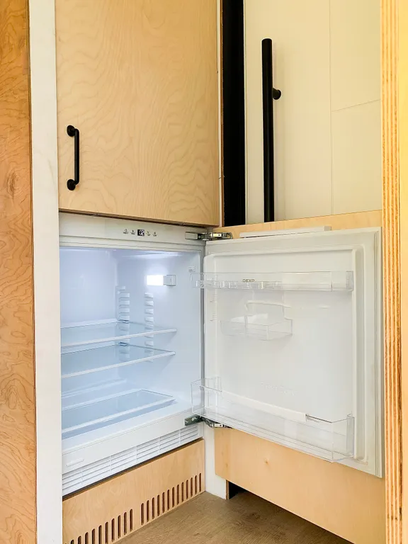 Коттедж Уютный двухуровневный домик с панорамными окнами на лес — Глинка