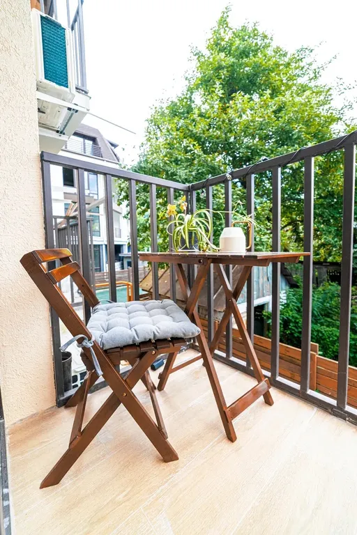 Зелёная студия в сердце гор