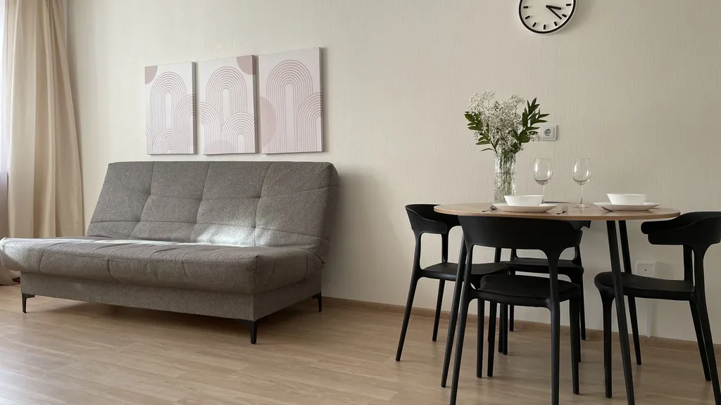 Квартира Квартира Не в отеле, а в квартире рядом с арена авто солнечный — Екатеринбург