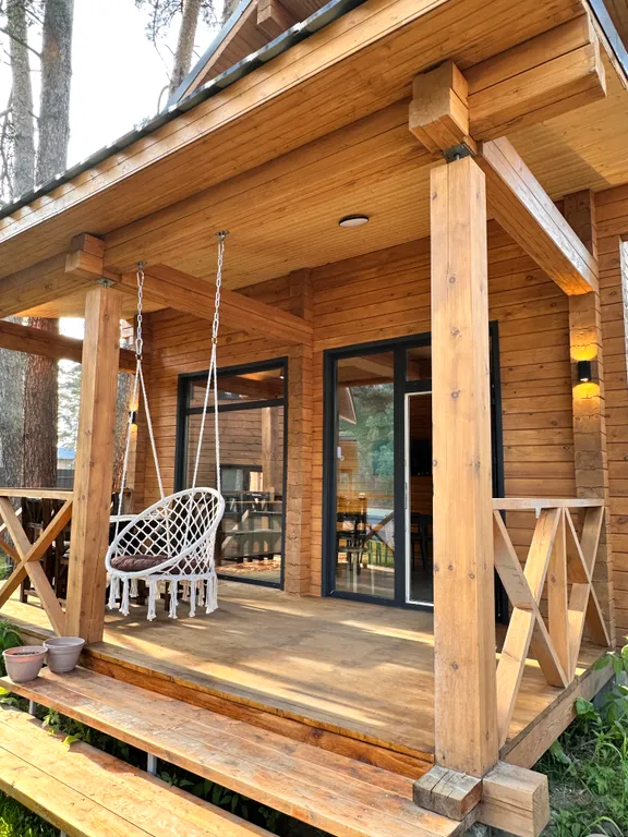 Новый круглогодичный коттедж из бруса на берегу Катуни