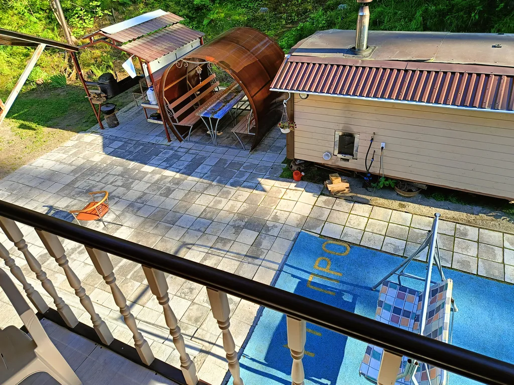 Дом у речки