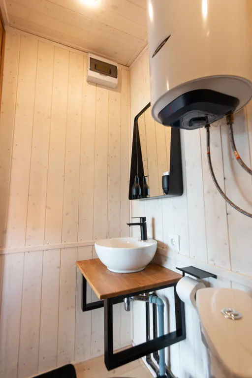 Дом с баней в лесу