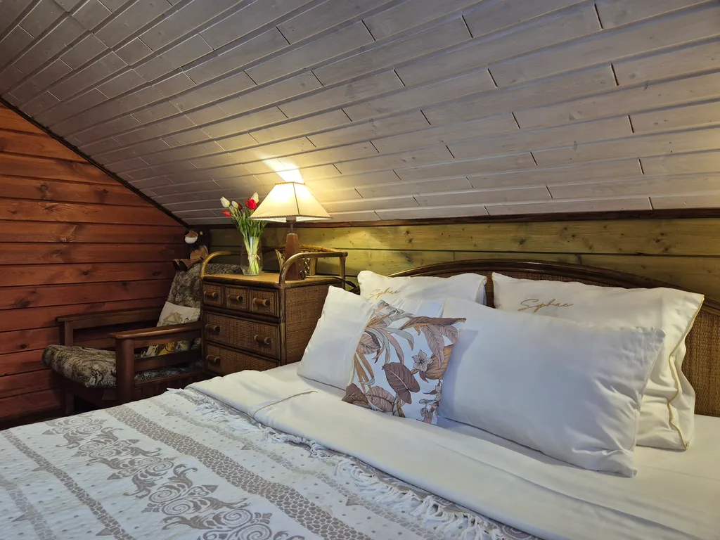 Уютный дом с бильярдом, сауной на берегу Горьковского моря