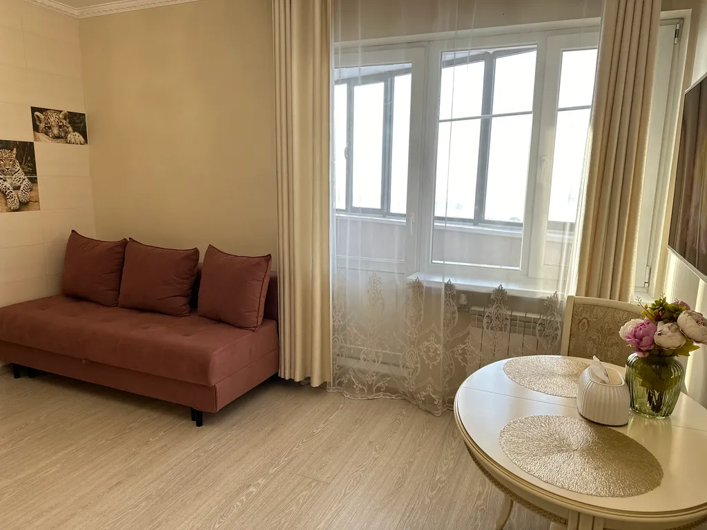 Дизайнерская студия с кондиционером в ЖК Крепость, центр города