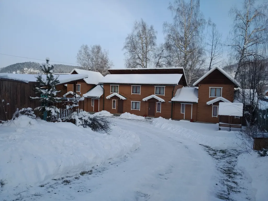 Коттедж в близи озера Ая