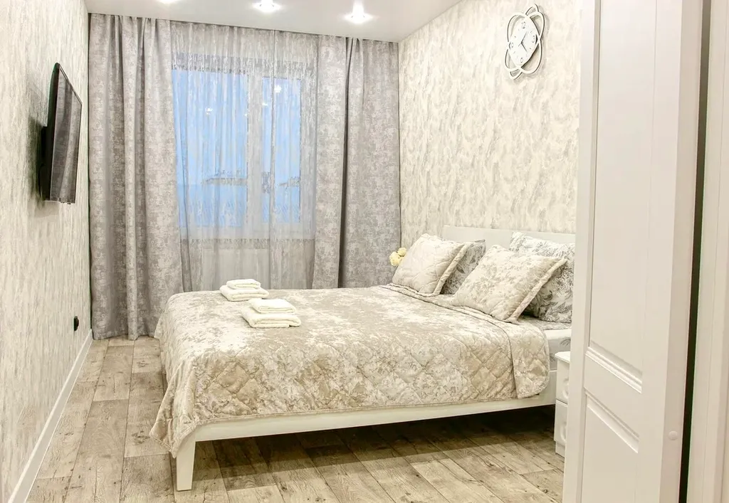 Уникальная квартира в самом центре, Business — аренда посуточно в Новый Уренгой