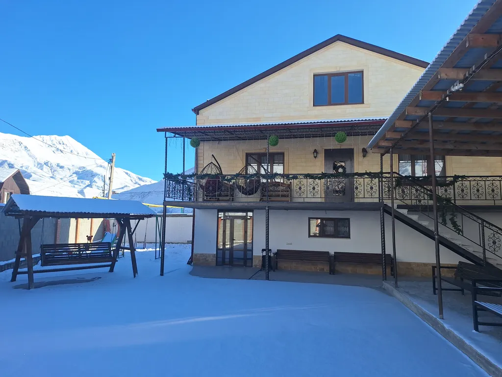 Коттедж Уютный дом в самом центре гор — аренда посуточно в Верхний Фиагдон