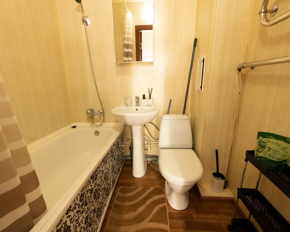 Уютная 1-комнатная квартира в тихом районе, на самом въезде в город