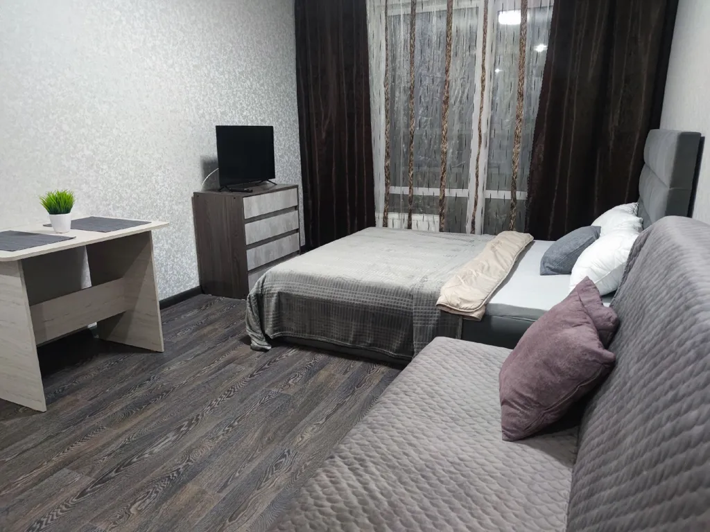 Мичурин парк, рядом лес, беседки, мангалы