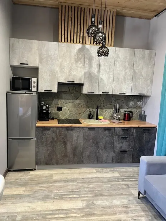 Премиальный гостевой дом в светлых тонах с видом на горы