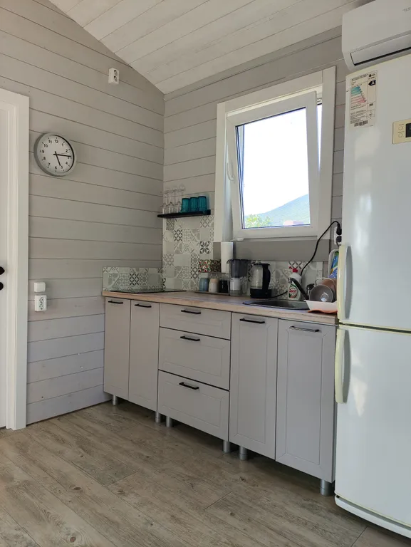 Коттедж Домик у моря Romantic — Южная Озереевка