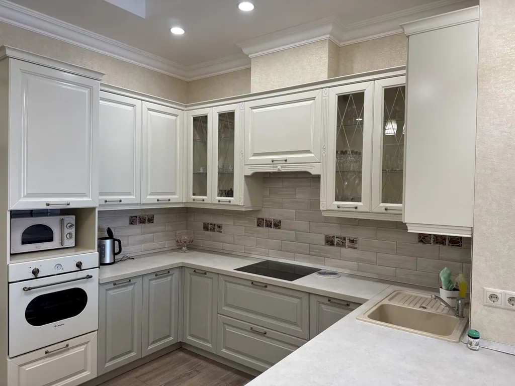 Первая береговая с видом на море и террасой – Толстый мыс