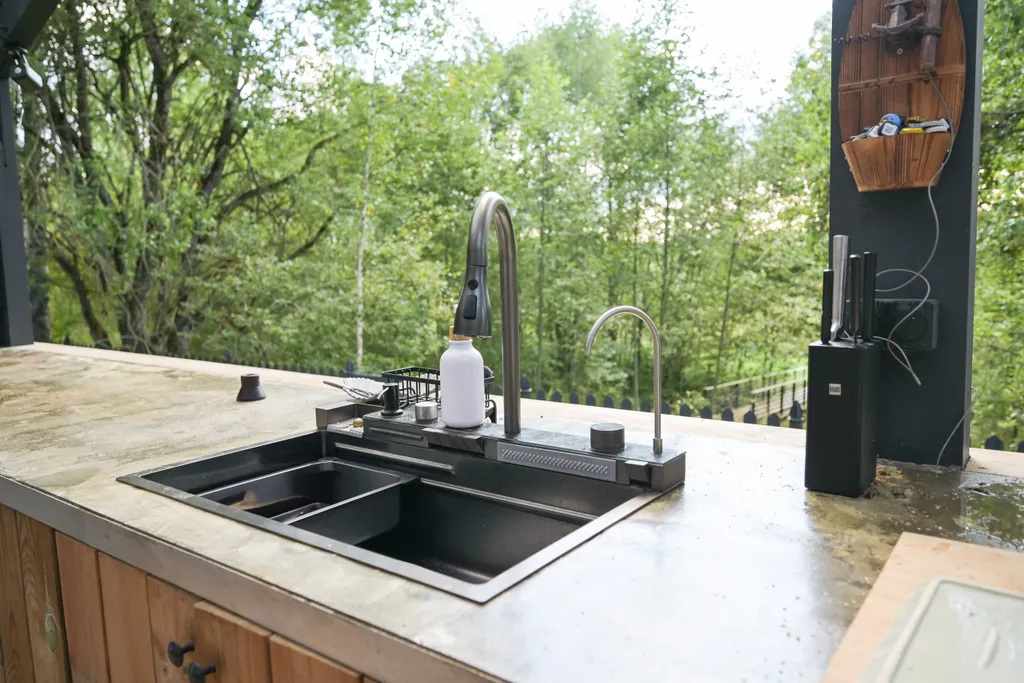 Дуплекс Mix 150 Хаку и Тихиро на две семьи среди леса