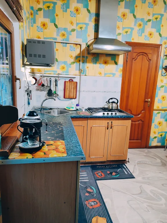 Коттедж Квартира в центре набережной у моря, в отдельно стоящем доме — Ялта