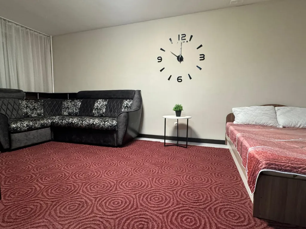 Отличная квартира с кондиционером рядом с ТЦ Планета и Кузнецкий Лед