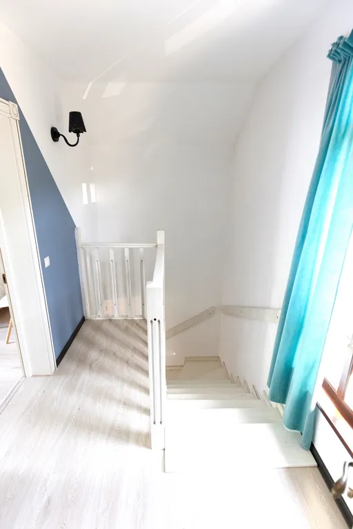 Дом целиком с личной парковкой в центре курорта