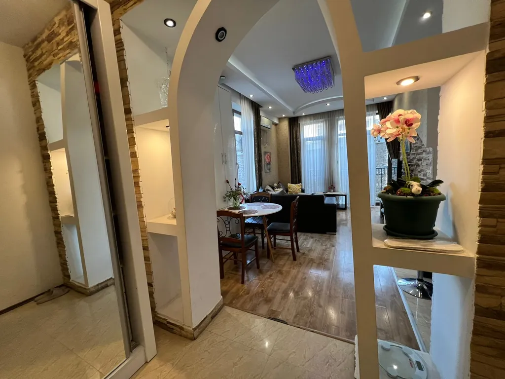 Комфортная квартира в старом Тбилиси