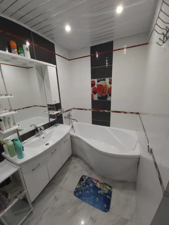 Большая 3-комнатная квартира в центре города с новым современным ремонтом