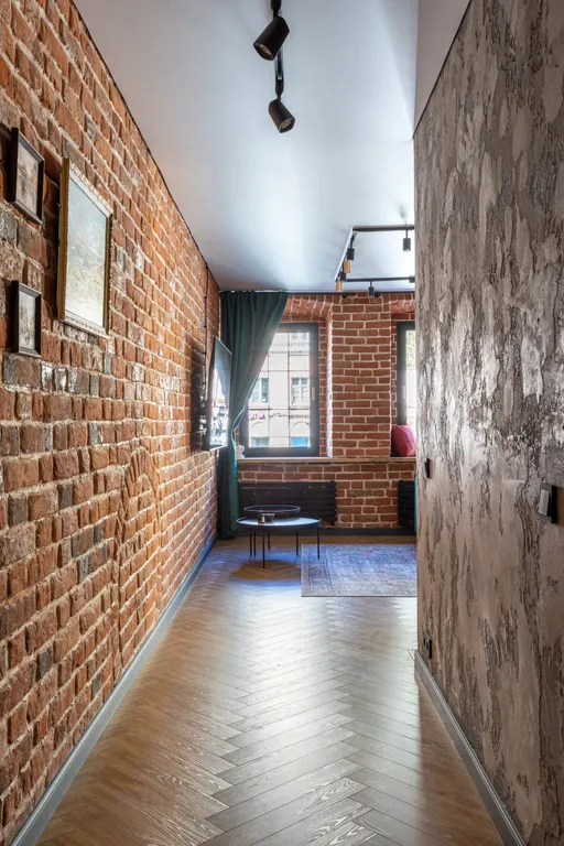 2 этажа винтажной классики в Лофте в минуте от Кремля