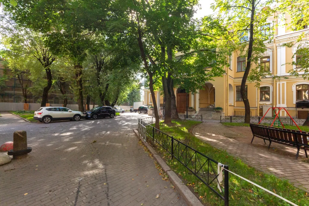 Квартира Квартира у Аничкова моста с бесплатной парковкой — Санкт-Петербург