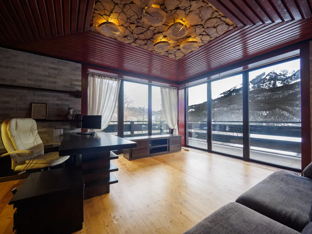 Вилла Лилиан с видом на горы