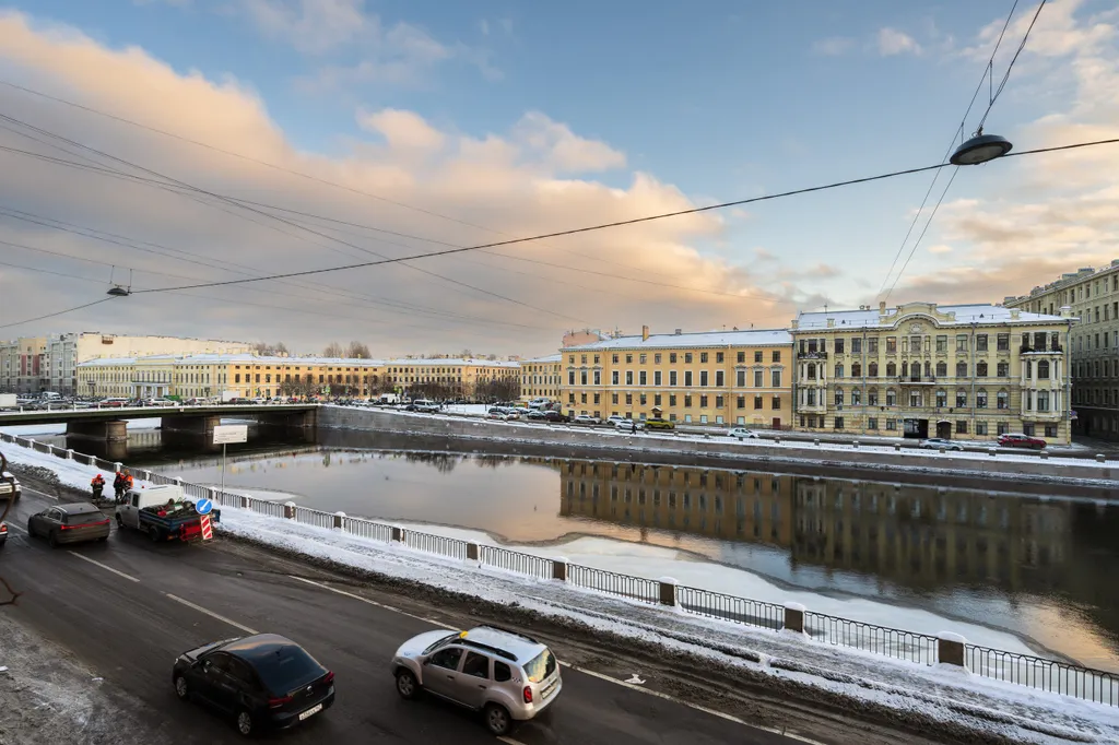 Квартира Квартира Трёшка с новым ремонтом, изолированными спальнями и видом на Фонтанку — Санкт-Петербург