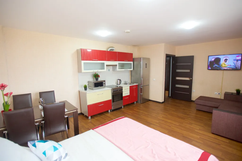 Квартира Квартира Стильная студия у ТРЦ Планета для 6 гостей — Красноярск