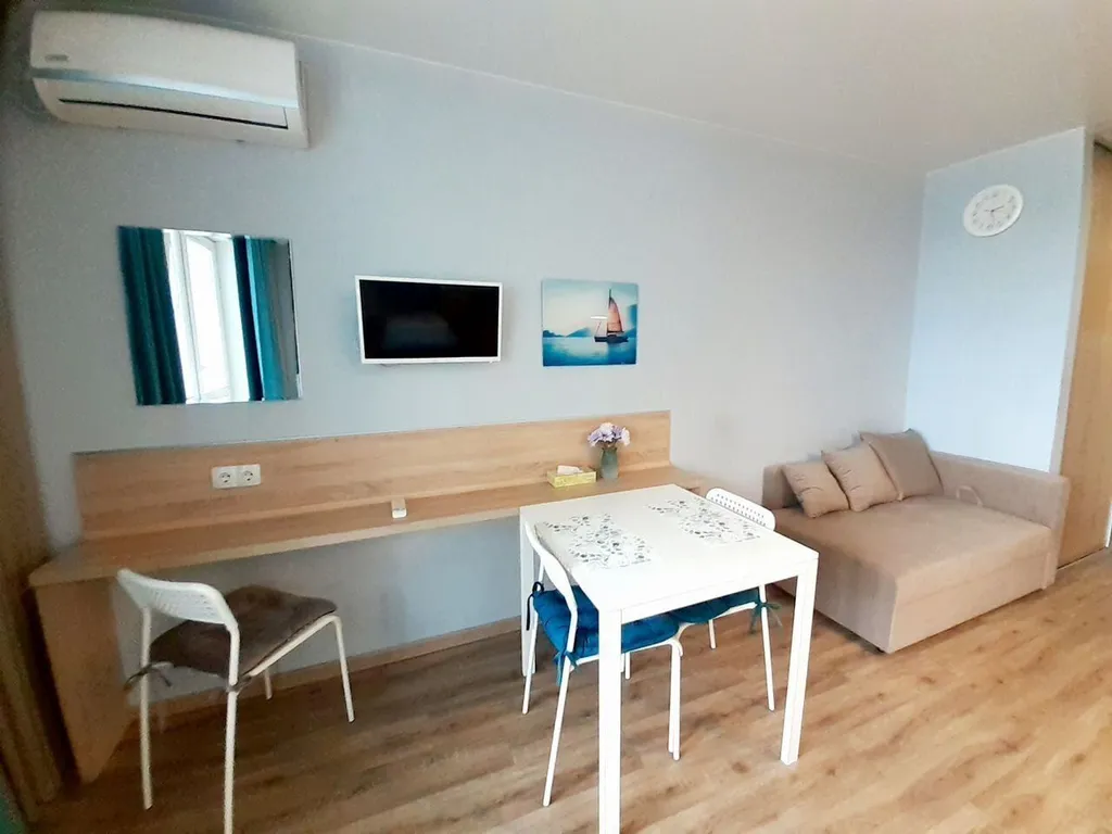 Уютнaя студия в новoстpойке ЖK Петpоглиф