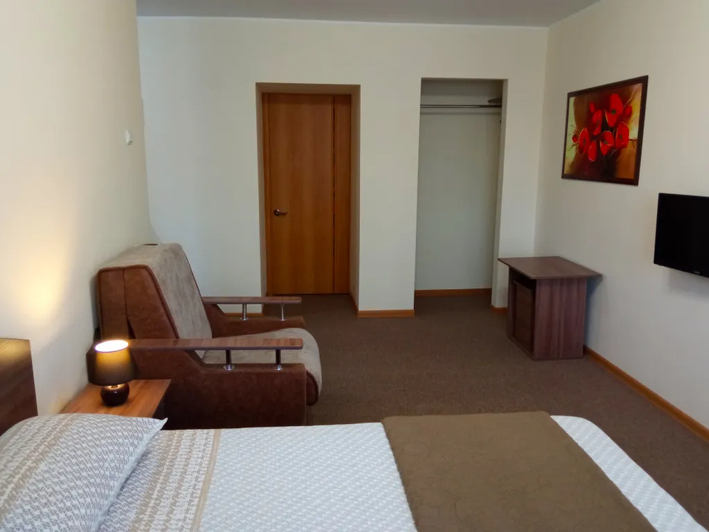 Центр города, гостиный двор